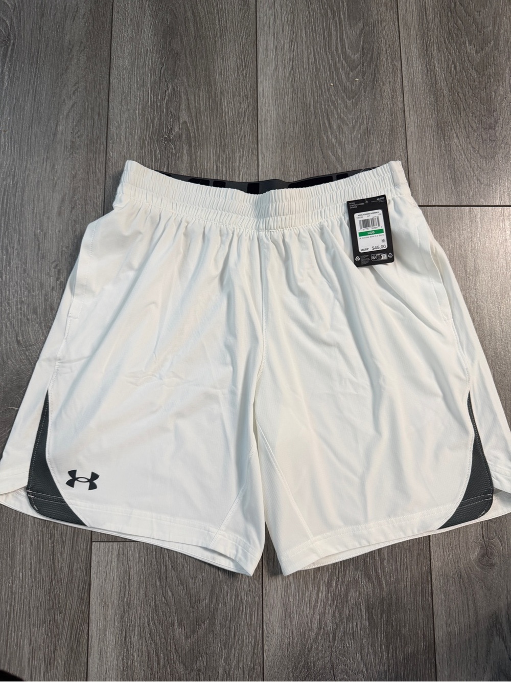 Under Armour Elevated Woven Men’s 8 Inch Shorts White NWT Large